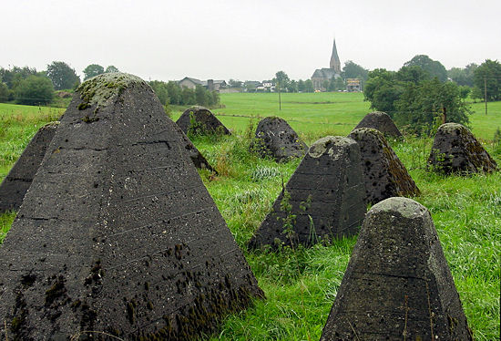 LAMMERSDORF DRAGON'S TEETH