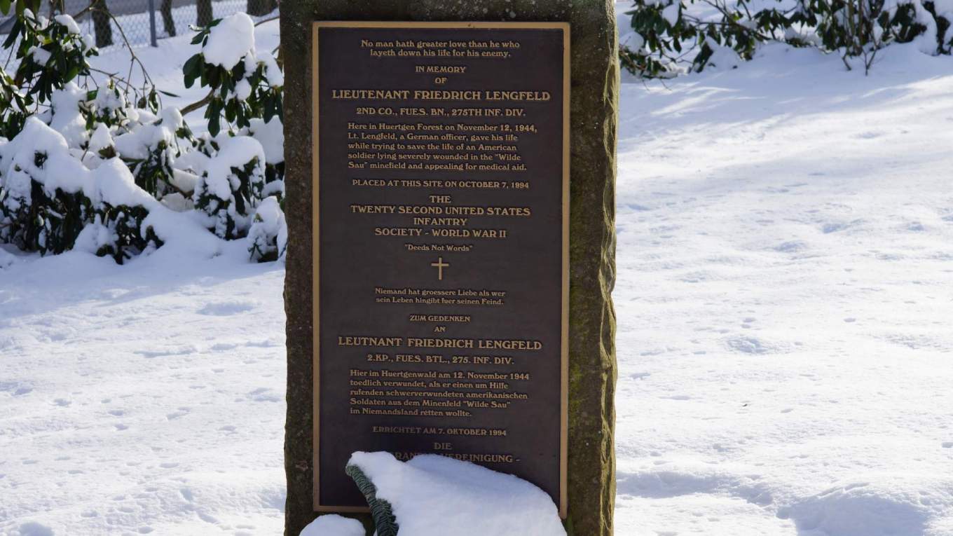 Cemetery of Honor / Ehrenfriedhof Hürtgen