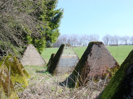 DRAGON'S TEETH AT PAUSTENBACH